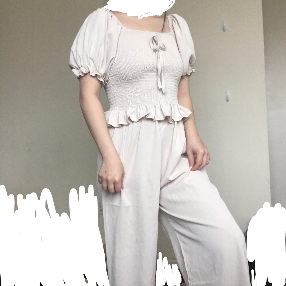 Frill Trim Puff Sleeve Shirred Detail Top